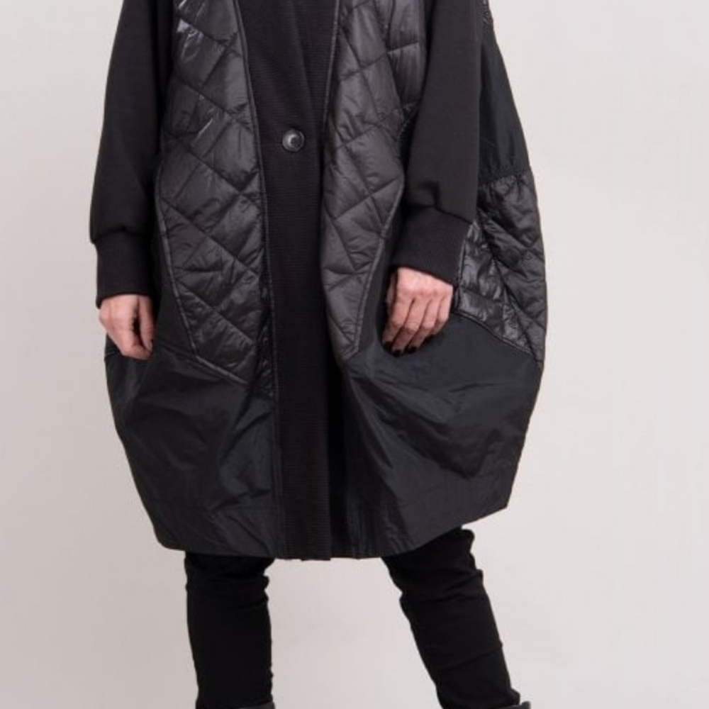 Alembika, quilted black jacket